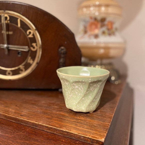Vintage Other - 🌼3/$15🌼 Vintage Mint Speckled Container